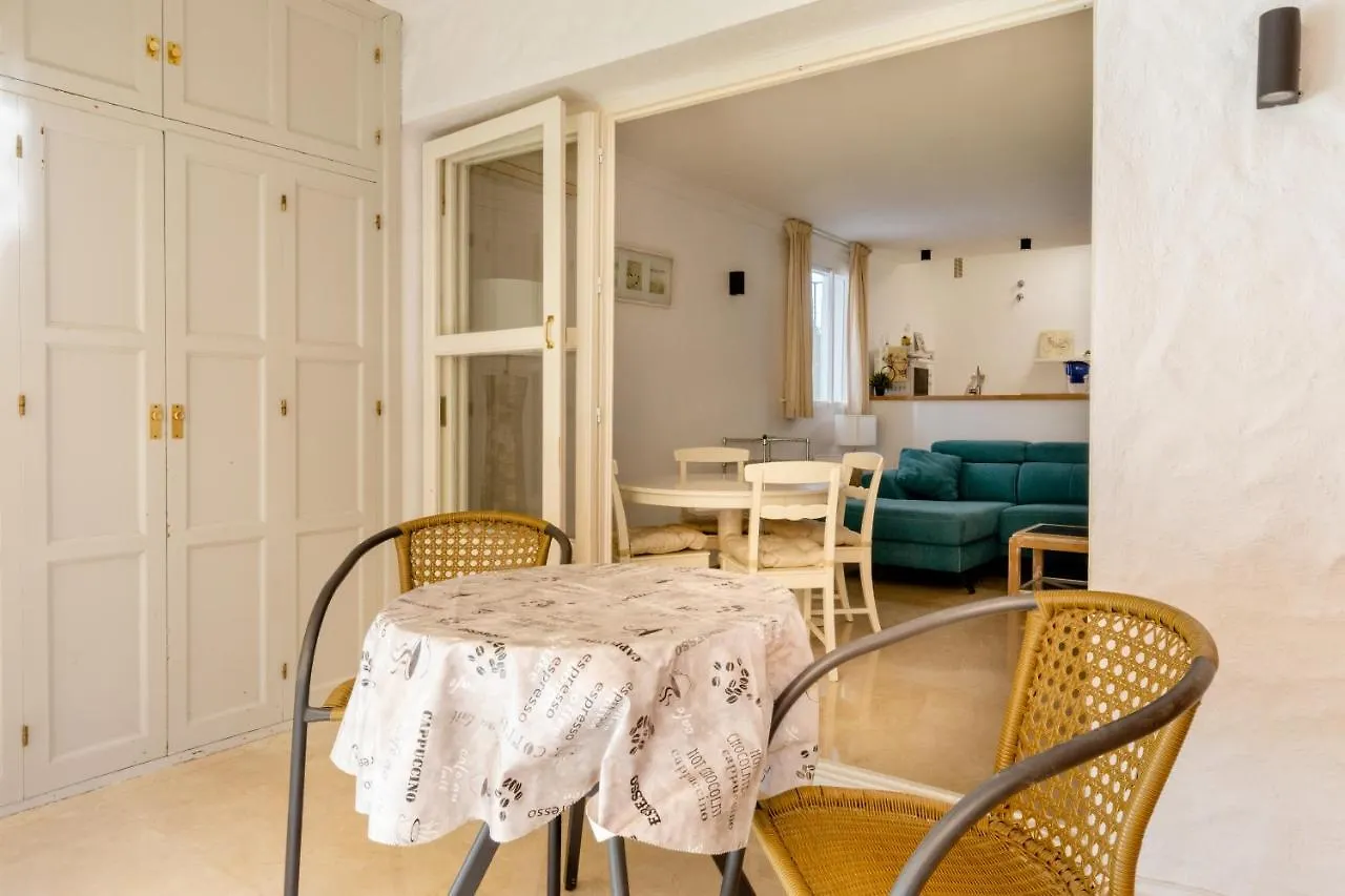Apartment Apartamento Confortable Urbanizacion El Paraiso Estepona